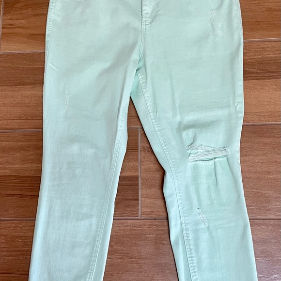 BOGO! ❤️Old Navy❤️ Mint Rockstar Jeans - Picture 5 of 11